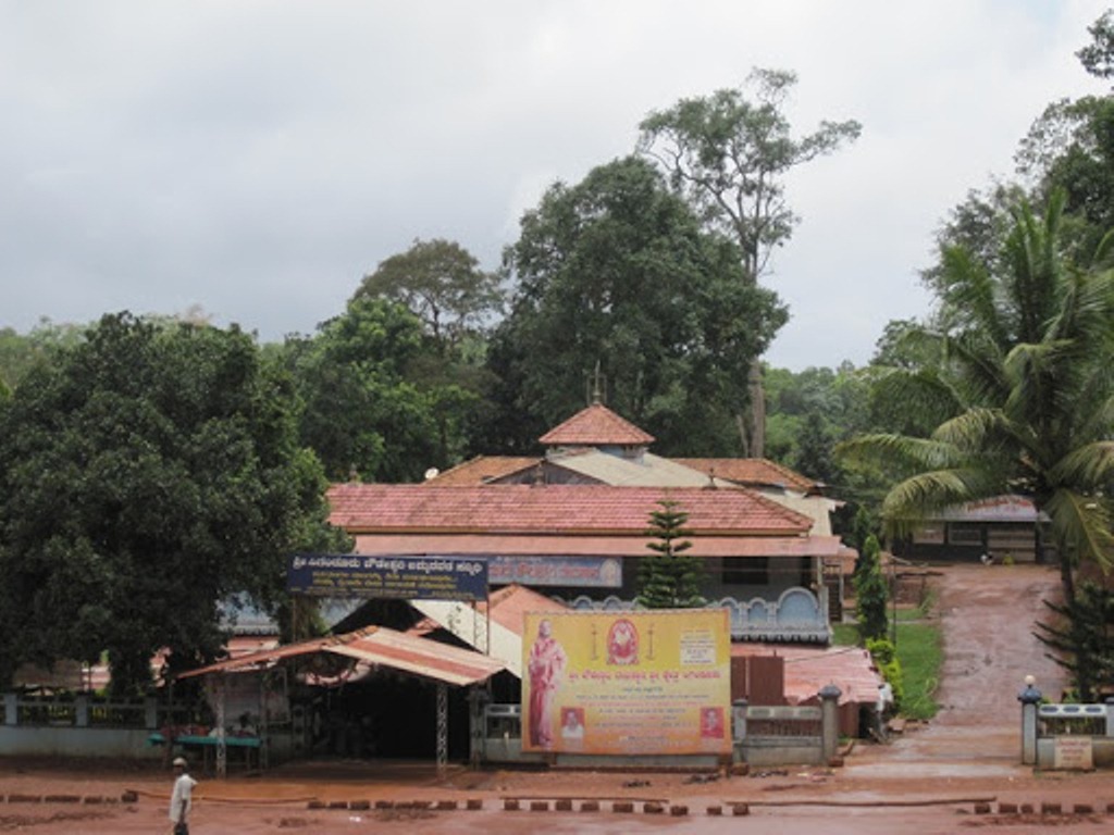 Shri Sigandur Chowdeshwari Temple, Thumari, Karnataka, India